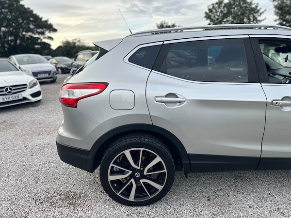 Used Nissan Qashqai 2014 for sale - 76121235: Photo 28