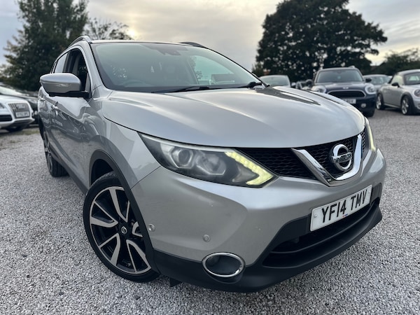 Used Nissan Qashqai 2014 for sale - 76121235: Photo 2