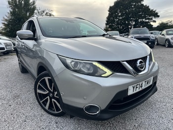 Used Nissan Qashqai 2014 for sale - 76121235: Photo 2
