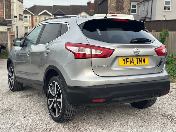 Used Nissan Qashqai 2014 for sale - 76121235: Photo 32