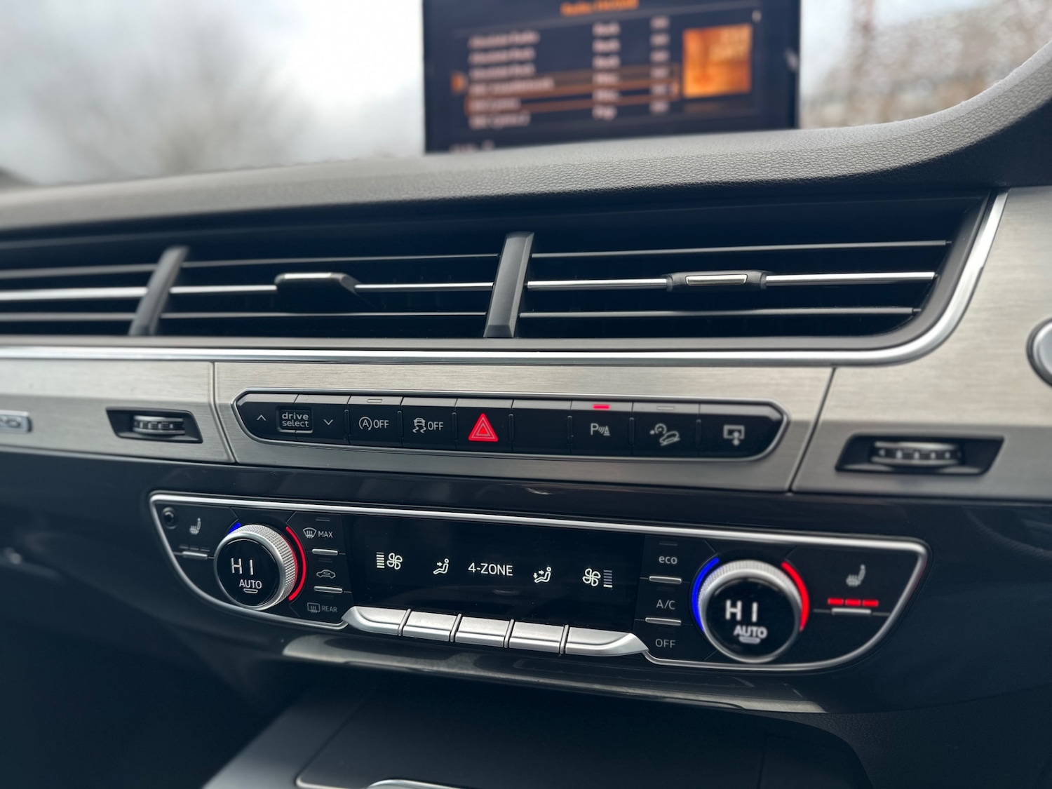 Used Audi Q7 2016 for sale - 76614286: Photo 58