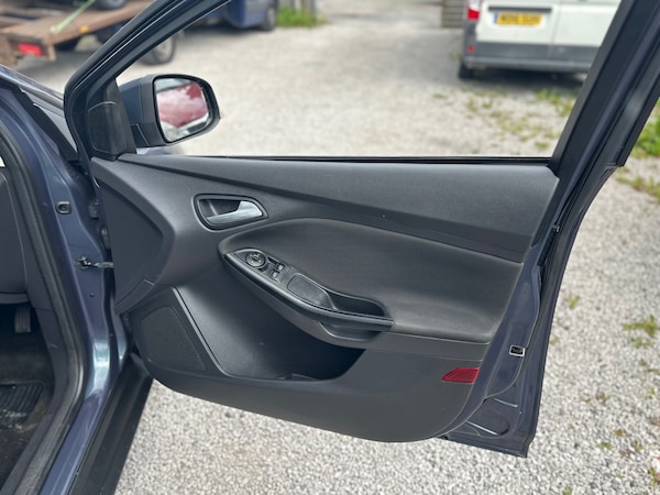 Used Ford Focus 2012 for sale - 74970799: Photo 36