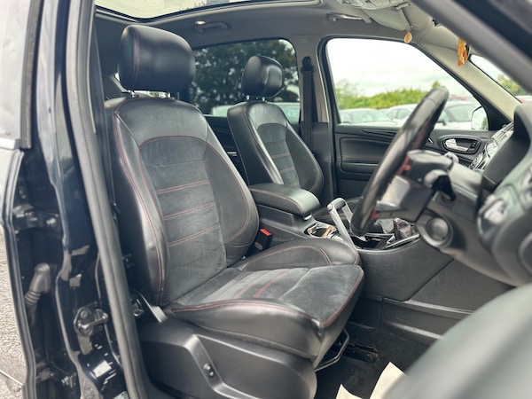 Used Ford S-Max 2011 for sale - 76225490: Photo 17