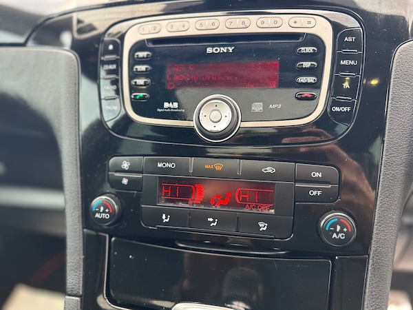 Used Ford S-Max 2011 for sale - 76225490: Photo 51