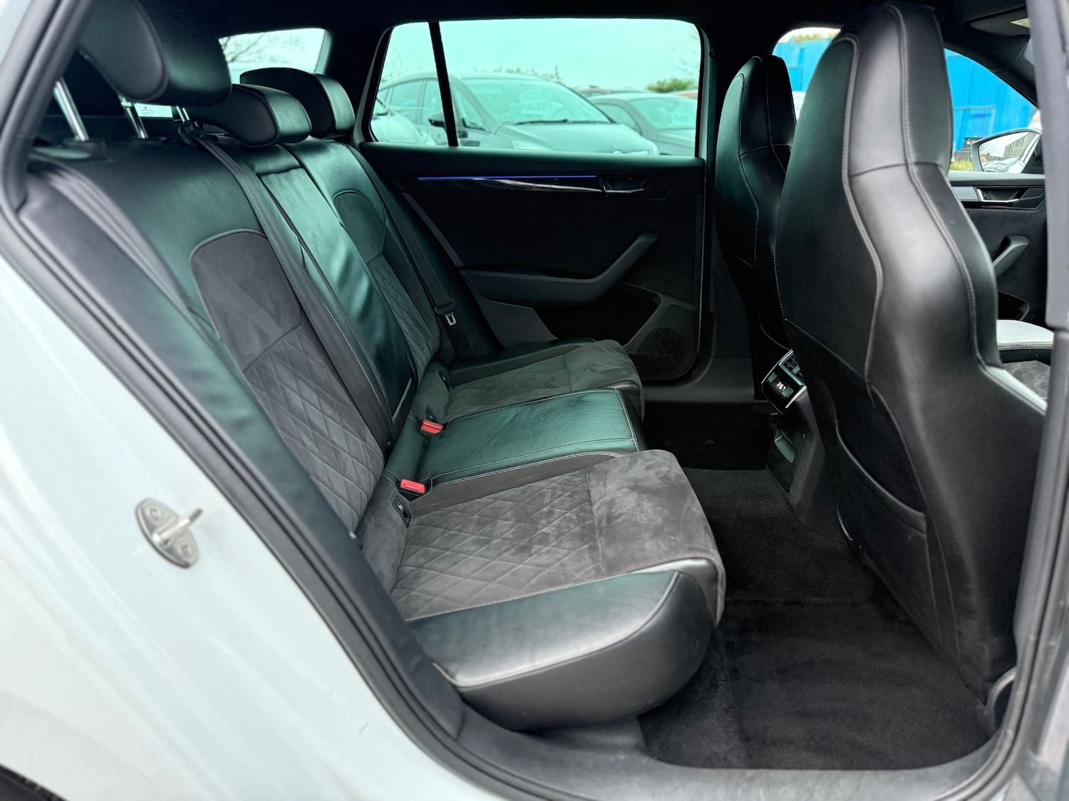 Used Skoda Superb 2018 for sale - 77035761: Photo 12