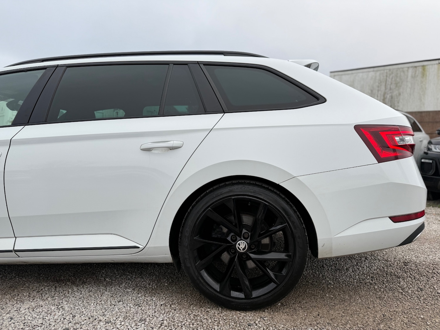 Used Skoda Superb 2018 for sale - 77035761: Photo 32