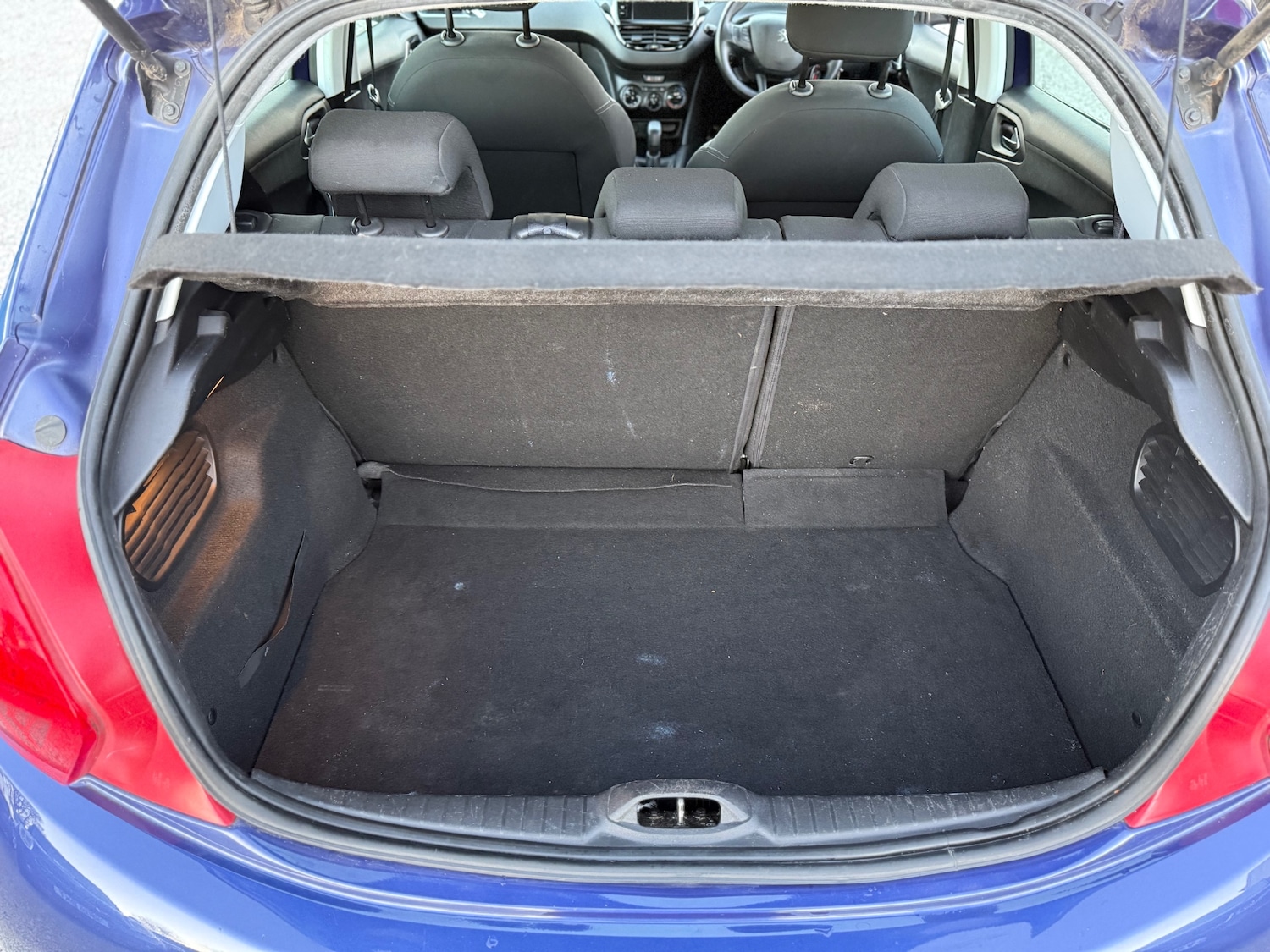 Used Peugeot 208 2014 for sale - 77096828: Photo 14