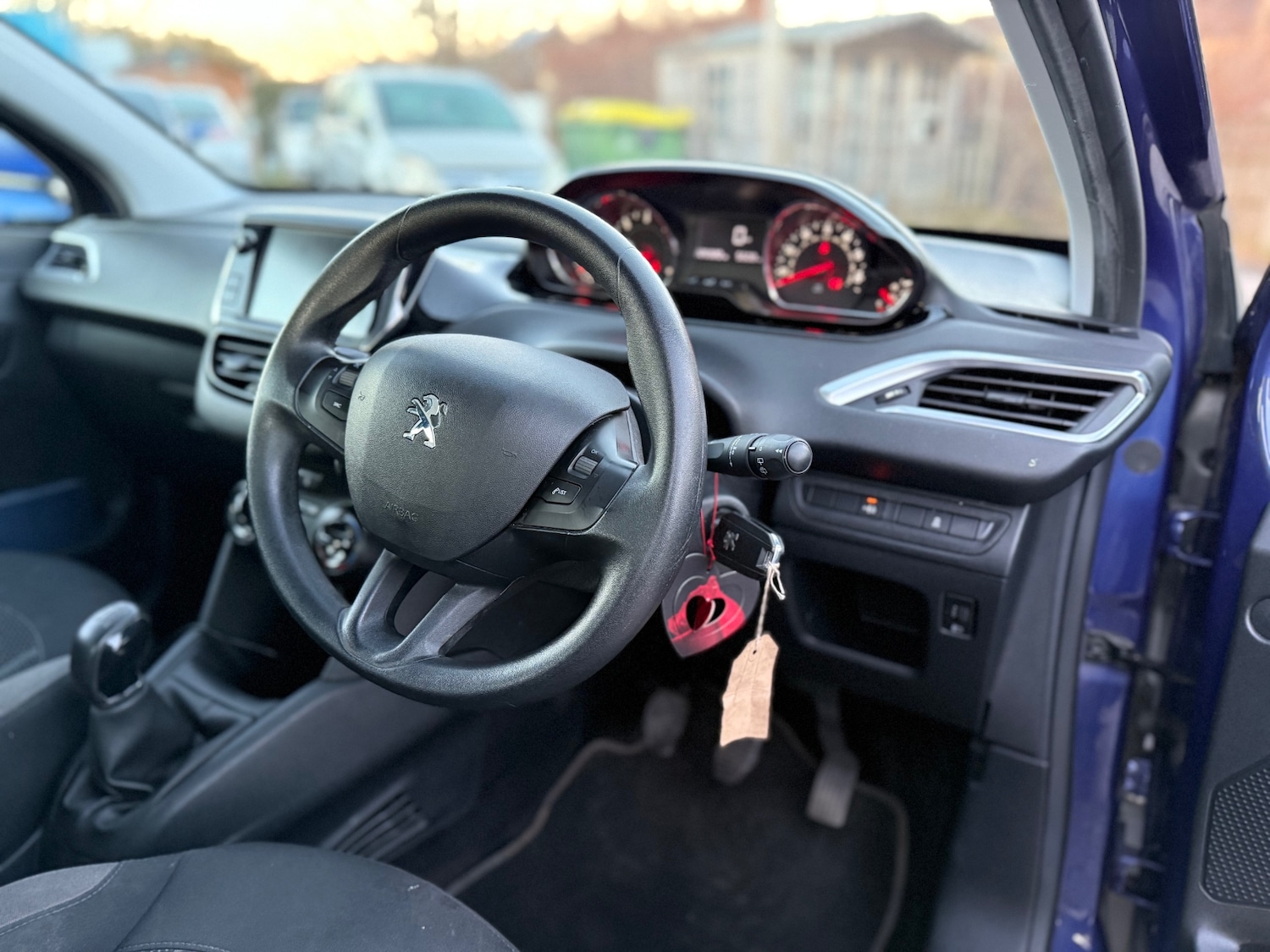 Used Peugeot 208 2014 for sale - 77096828: Photo 18