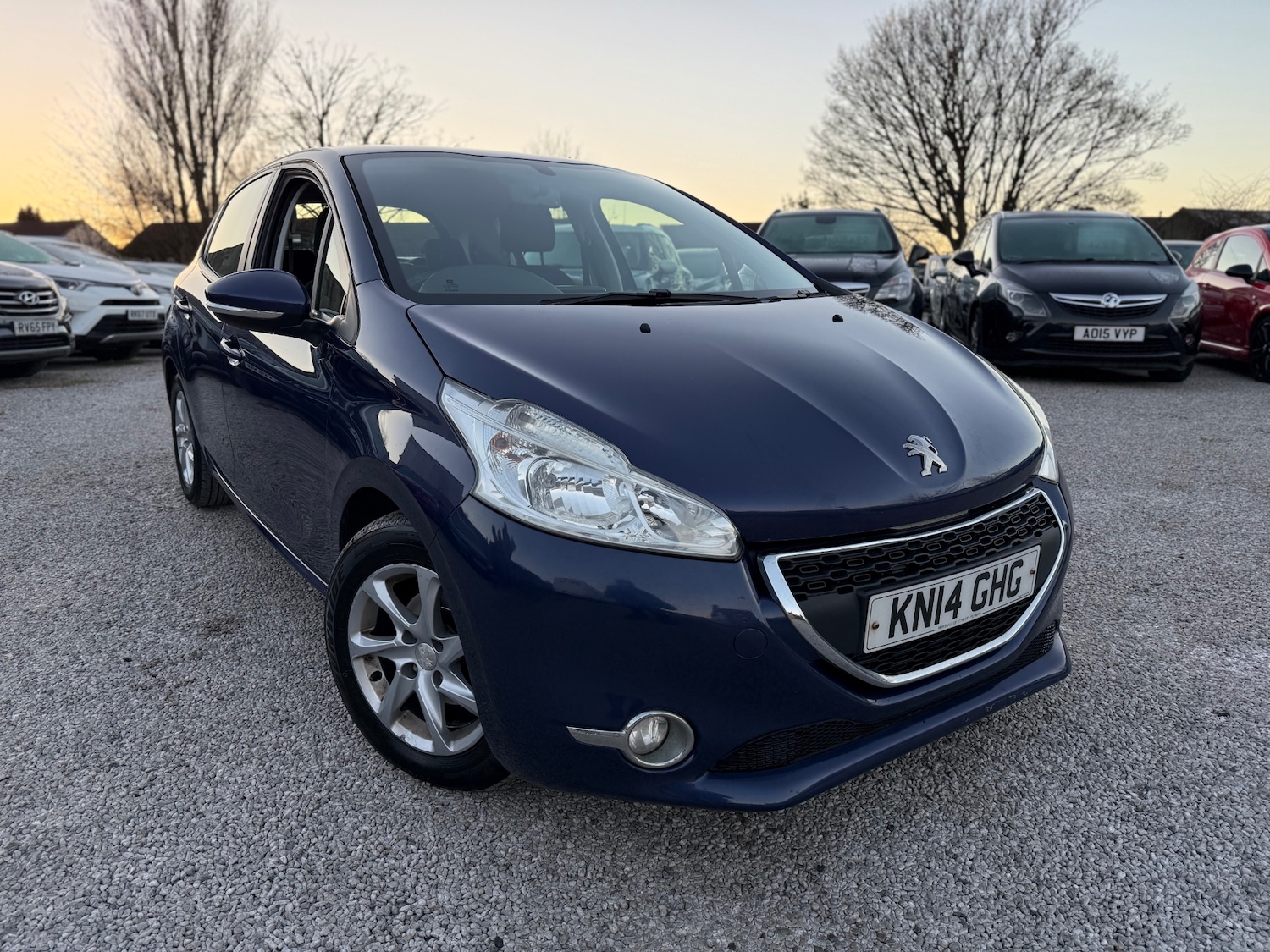 Used Peugeot 208 2014 for sale - 77096828: Photo 3