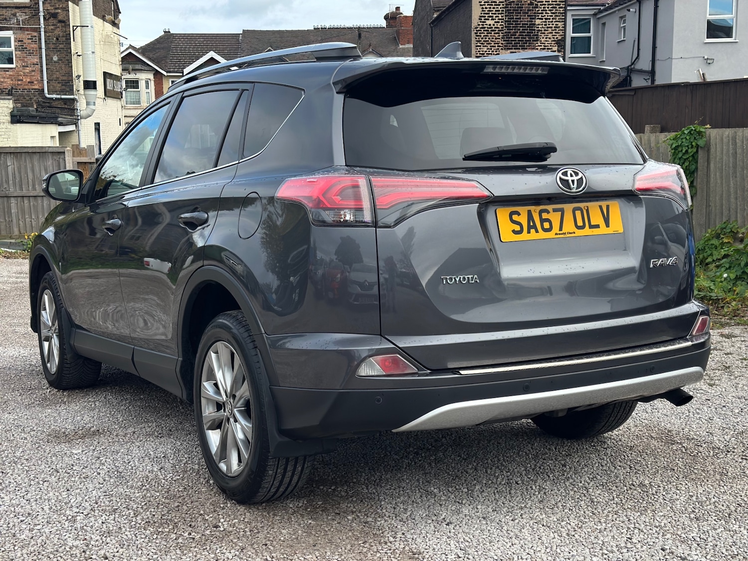 Used Toyota RAV4 2017 for sale - 76330275: Photo 11