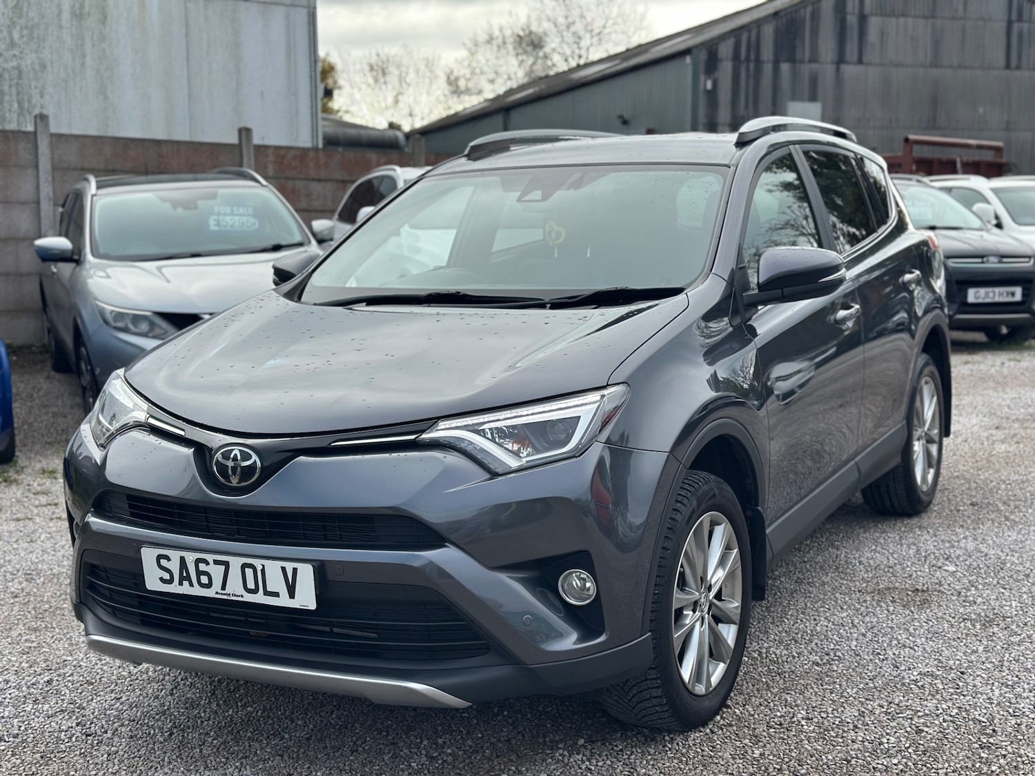 Used Toyota RAV4 2017 for sale - 76330275: Photo 13