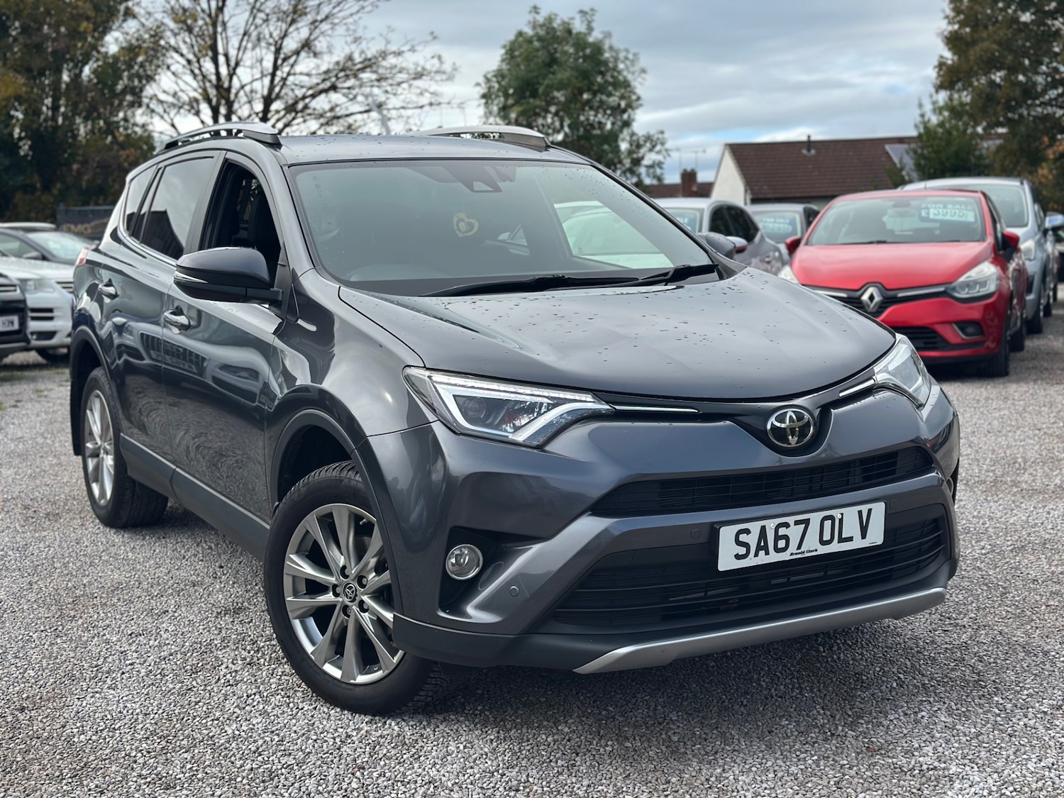 Used Toyota RAV4 2017 for sale - 76330275: Photo 2