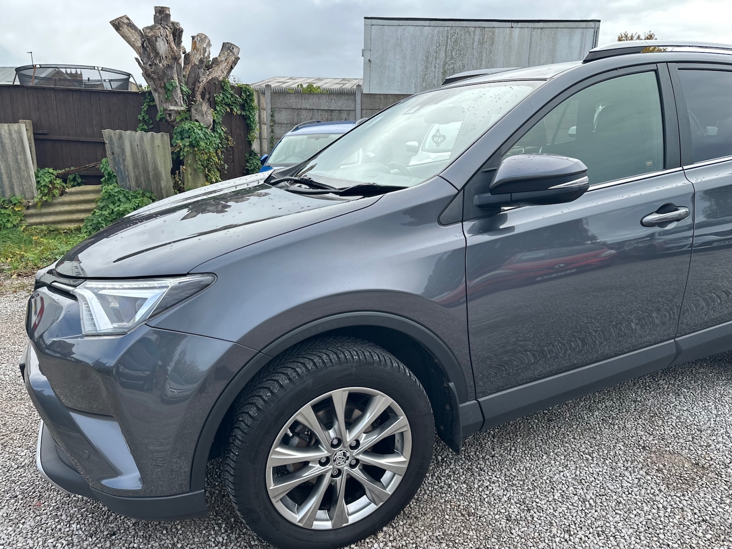 Used Toyota RAV4 2017 for sale - 76330275: Photo 33