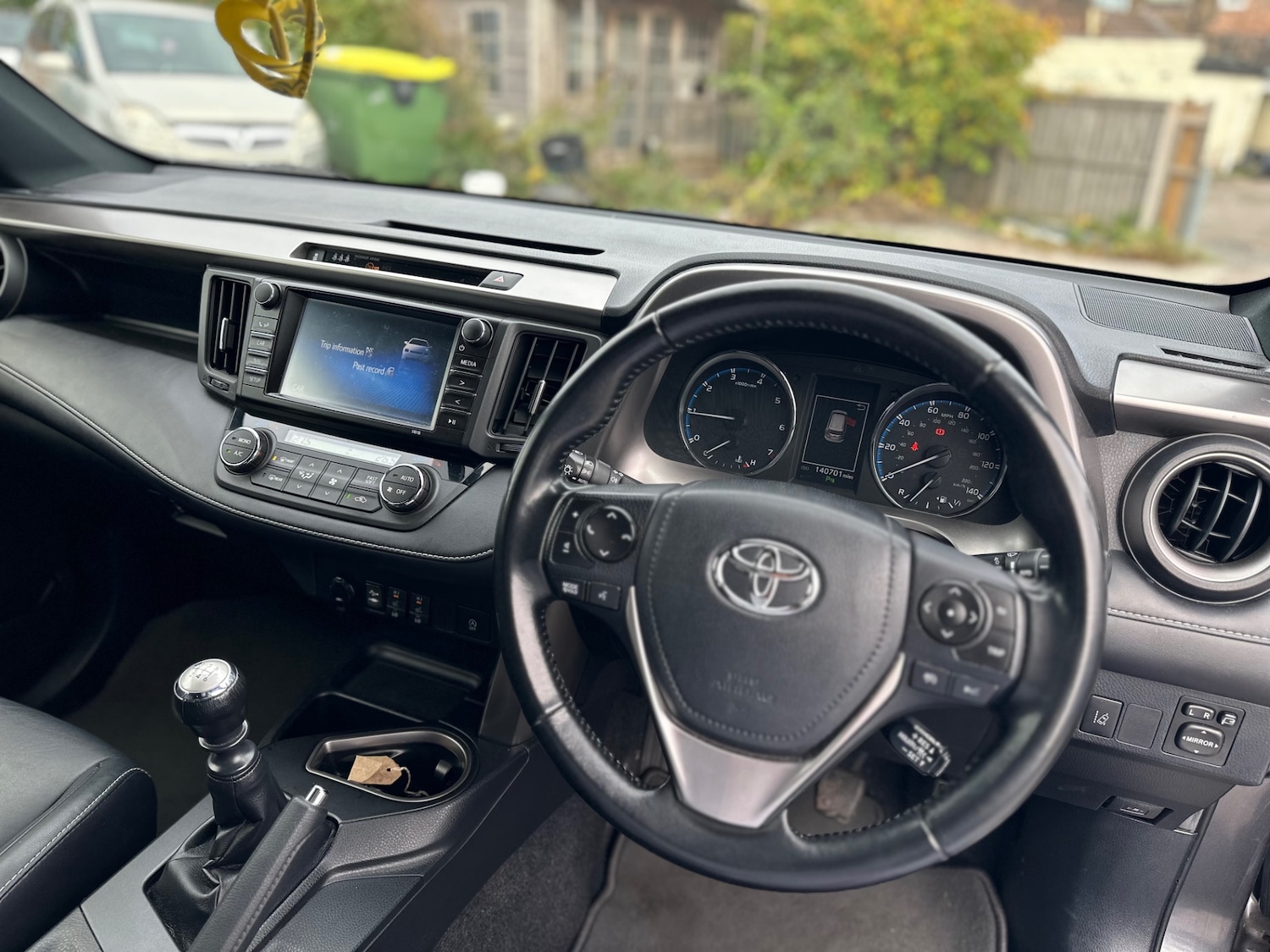 Used Toyota RAV4 2017 for sale - 76330275: Photo 48