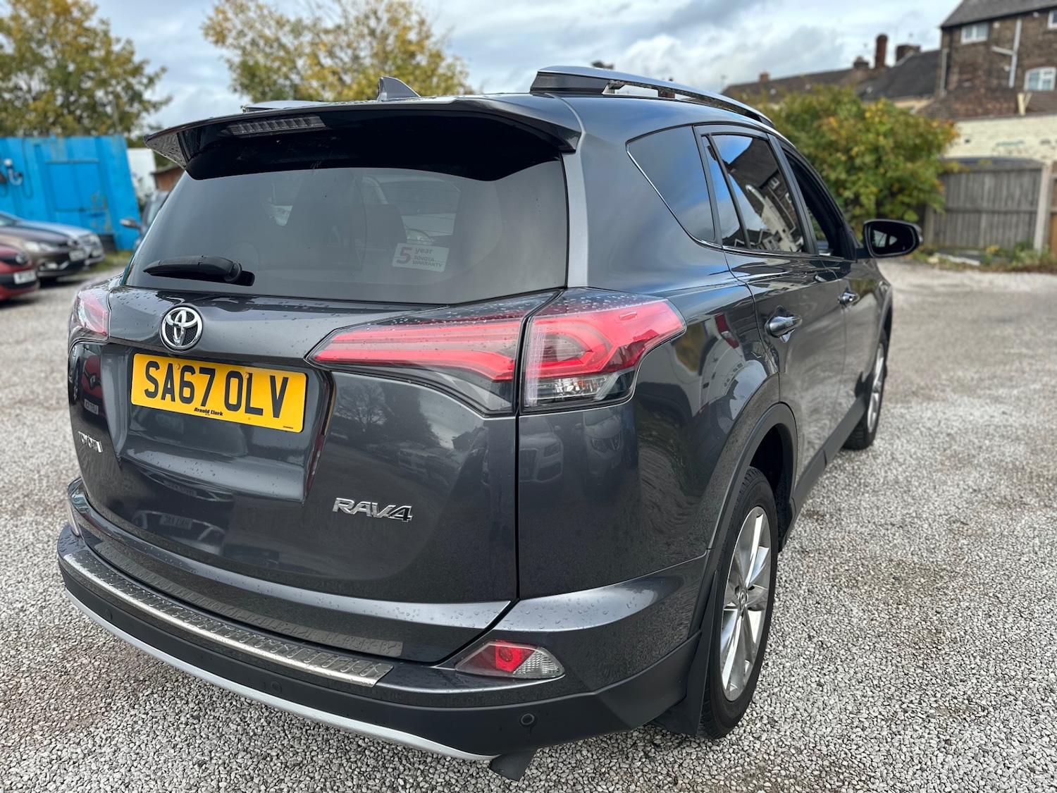 Used Toyota RAV4 2017 for sale - 76330275: Photo 6