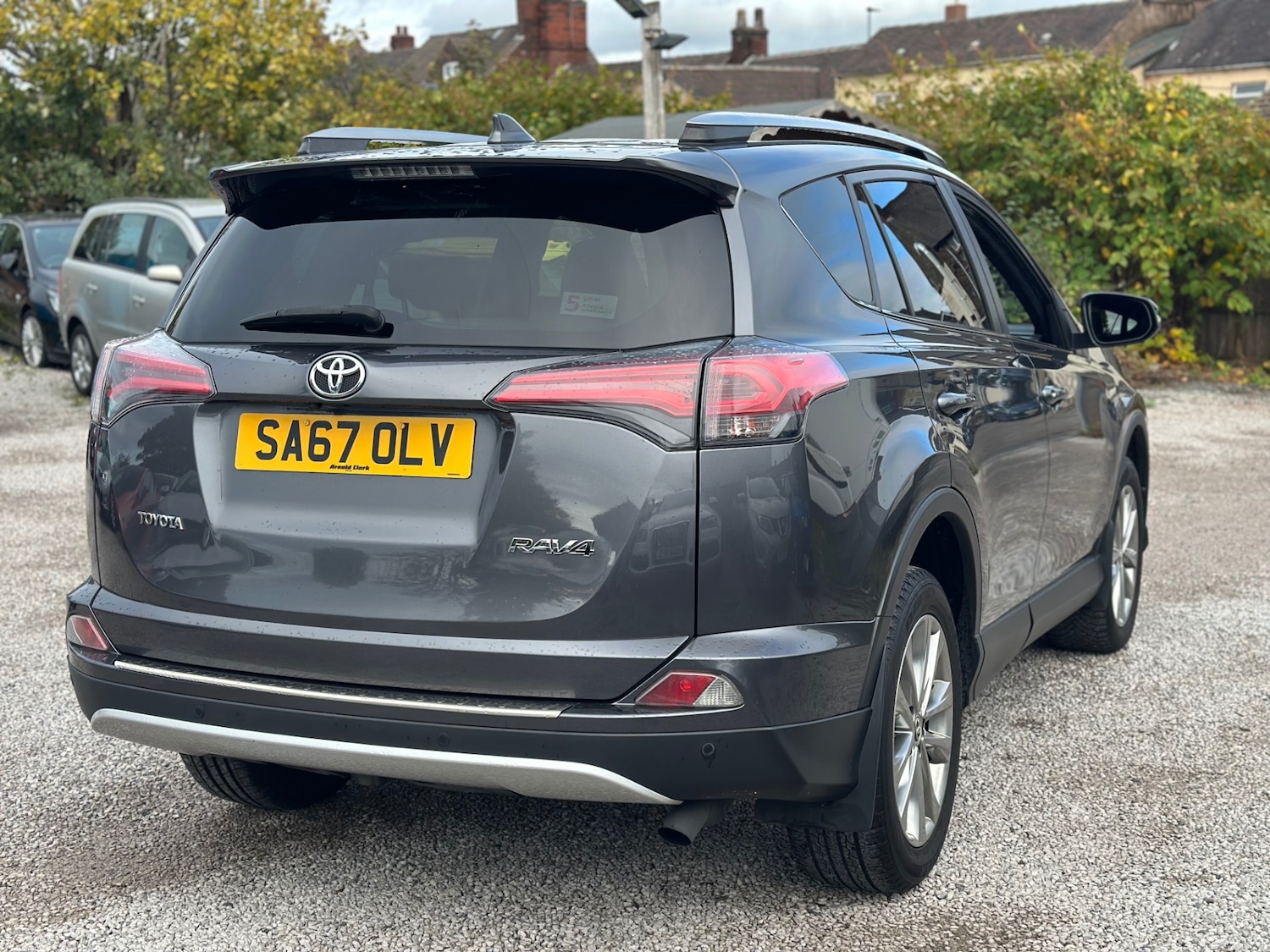 Used Toyota RAV4 2017 for sale - 76330275: Photo 7