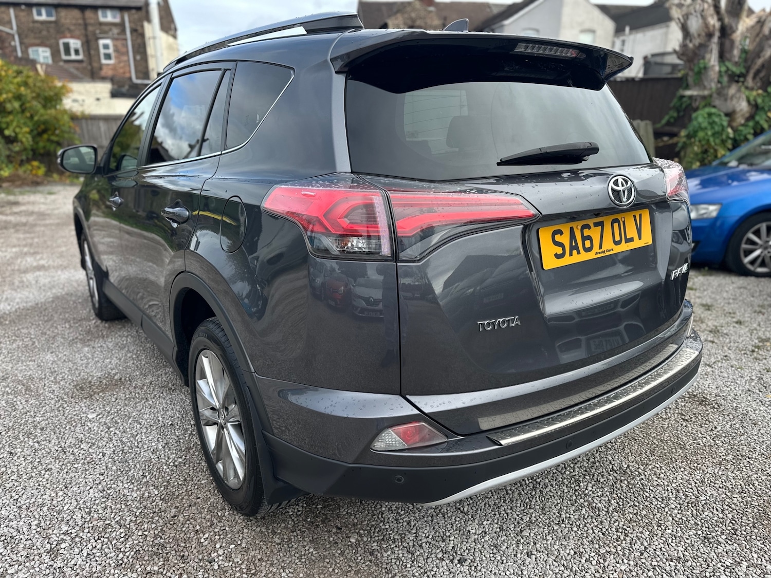 Used Toyota RAV4 2017 for sale - 76330275: Photo 9