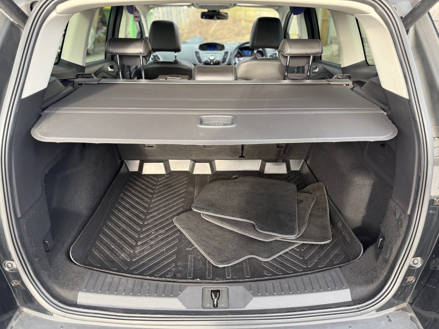 Used Ford Kuga 2014 for sale - 77665377: Photo 46