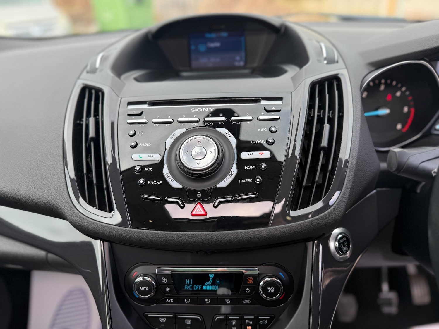 Used Ford Kuga 2014 for sale - 77665377: Photo 54