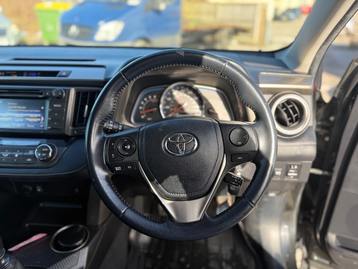 Used Toyota RAV4 2015 for sale - 77731151: Photo 18