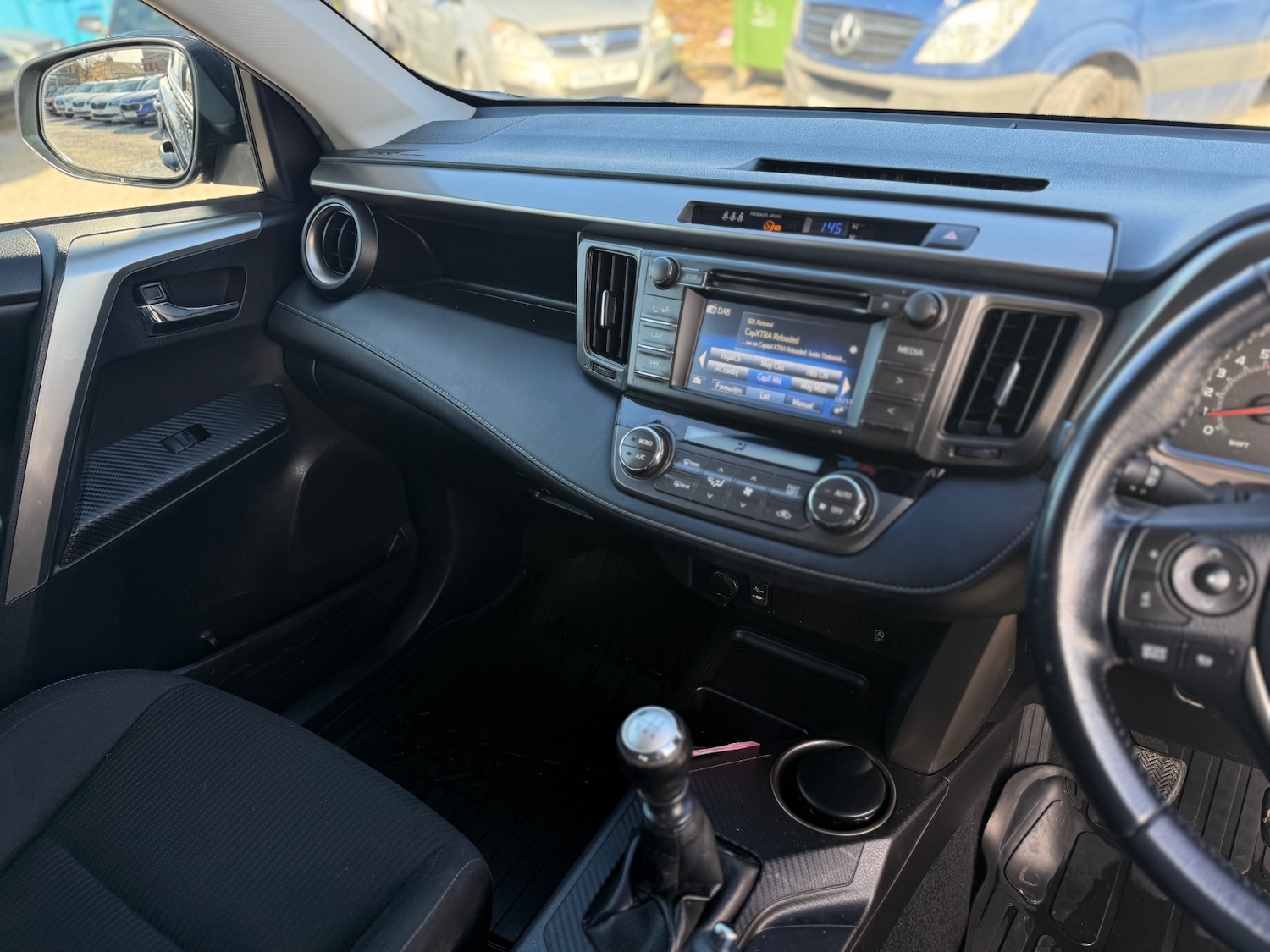 Used Toyota RAV4 2015 for sale - 77731151: Photo 20