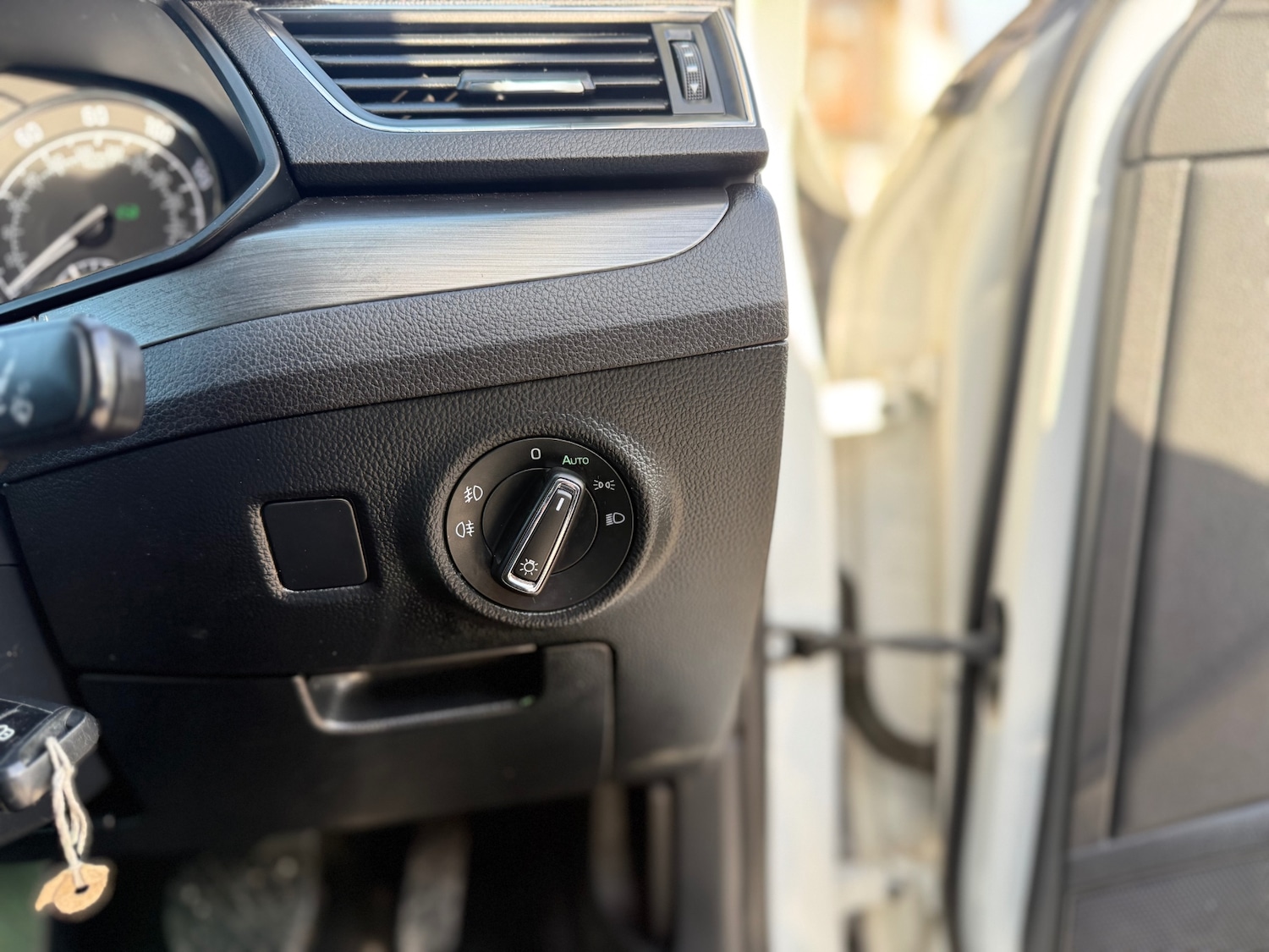 Used Skoda Superb 2016 for sale - 77669475: Photo 49