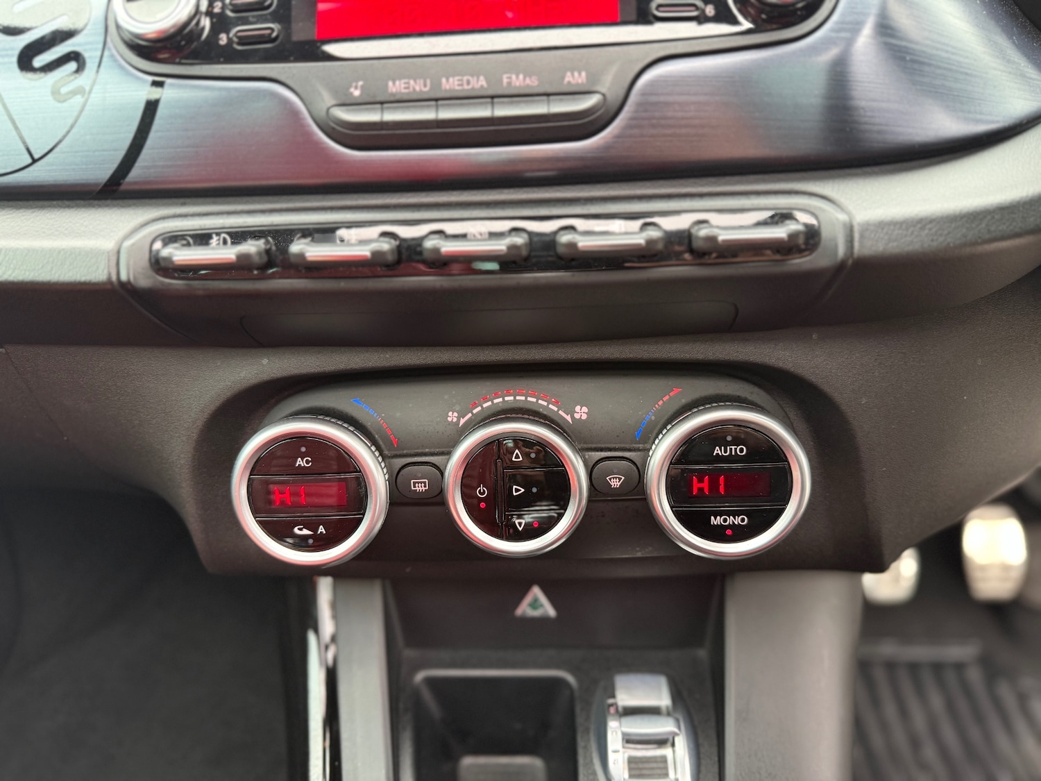 Used Alfa Romeo Giulietta 2011 for sale - 77597572: Photo 19