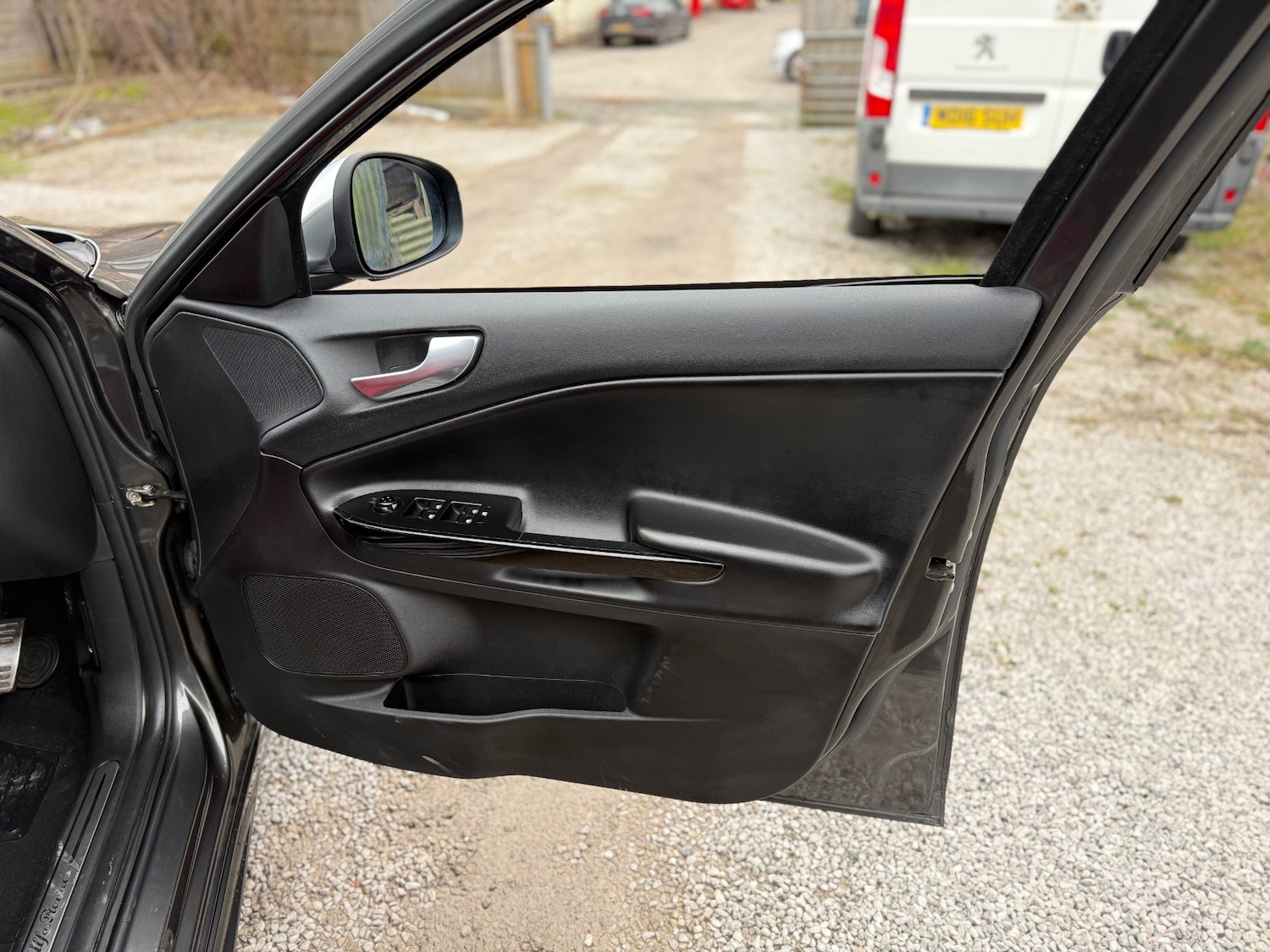 Used Alfa Romeo Giulietta 2011 for sale - 77597572: Photo 43