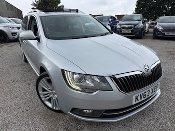 Used Skoda Superb 2014 for sale - 79583917: Photo