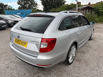 Used Skoda Superb 2014 for sale - 79583917: Photo