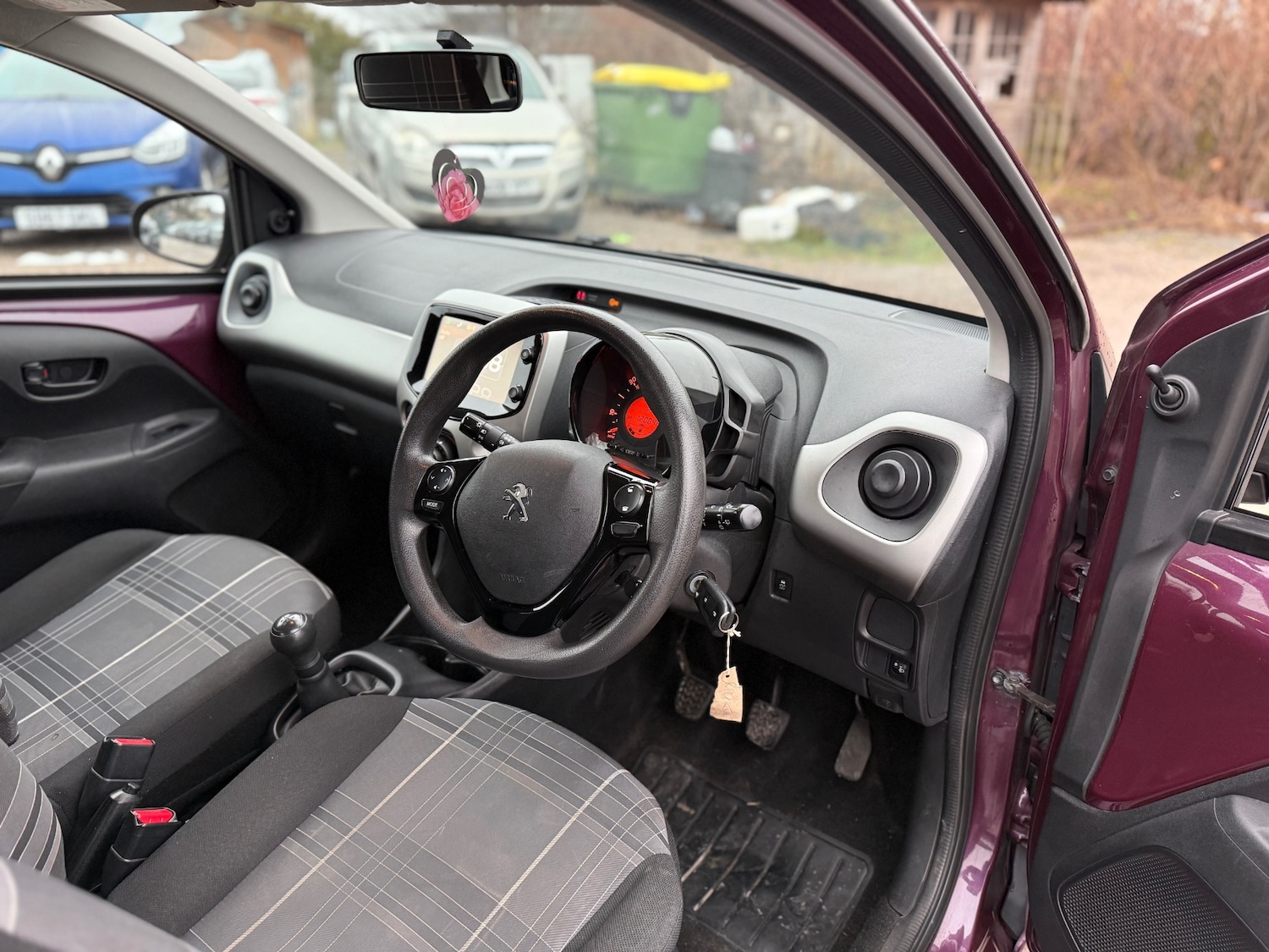 Used Peugeot 108 2017 for sale - 77149647: Photo 16