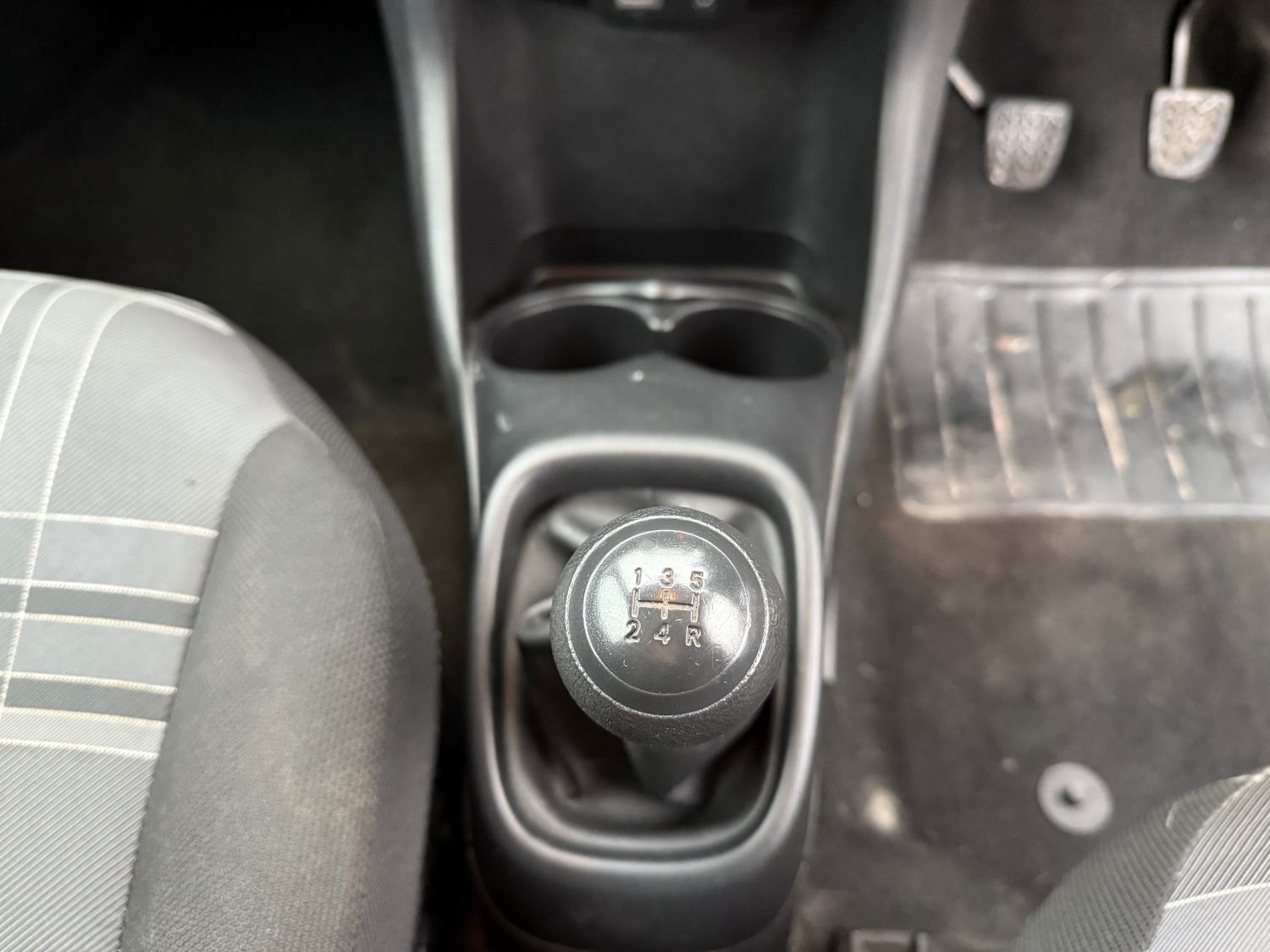 Used Peugeot 108 2017 for sale - 77149647: Photo 36