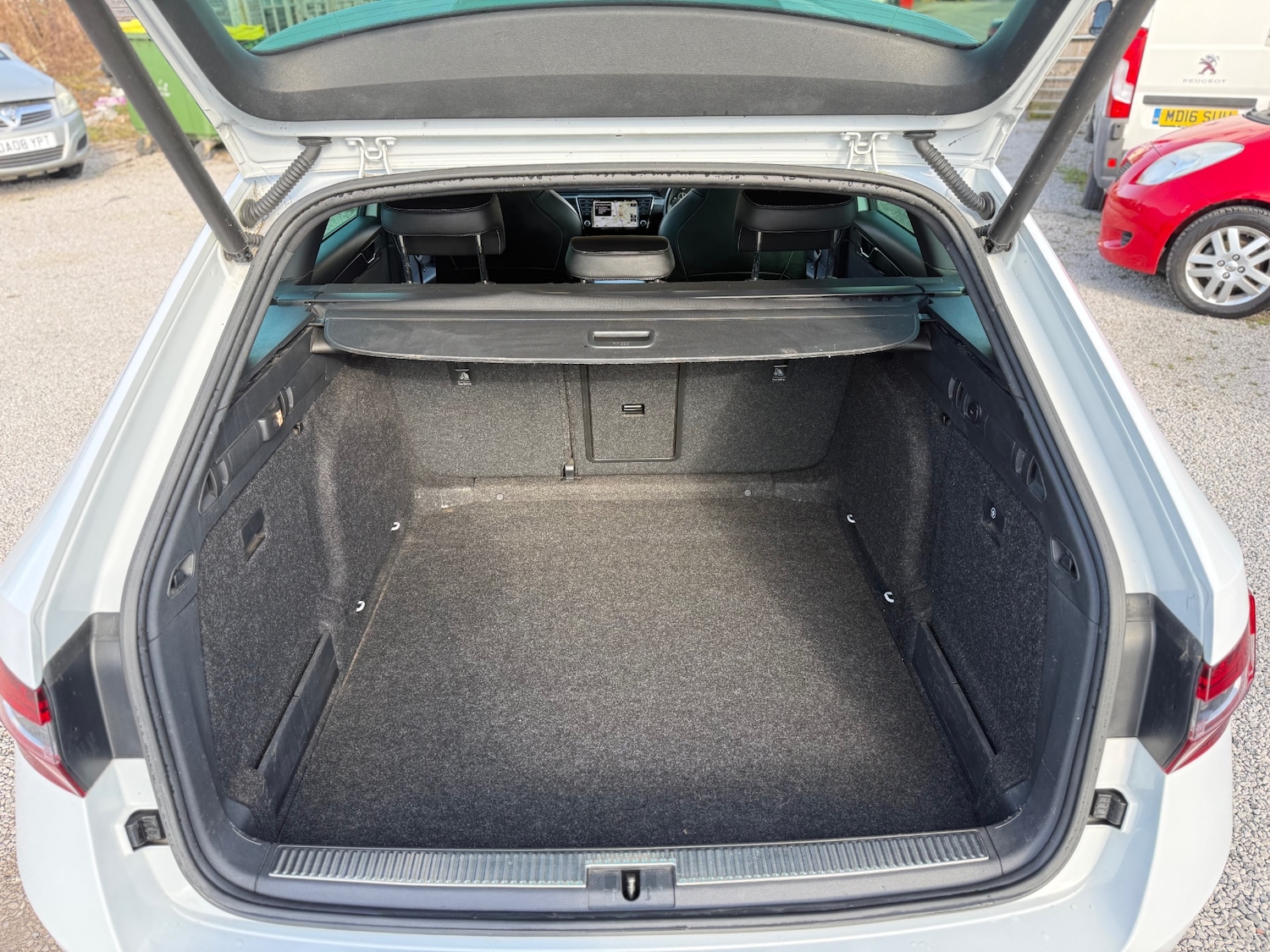 Used Skoda Superb 2016 for sale - 77669483: Photo 49