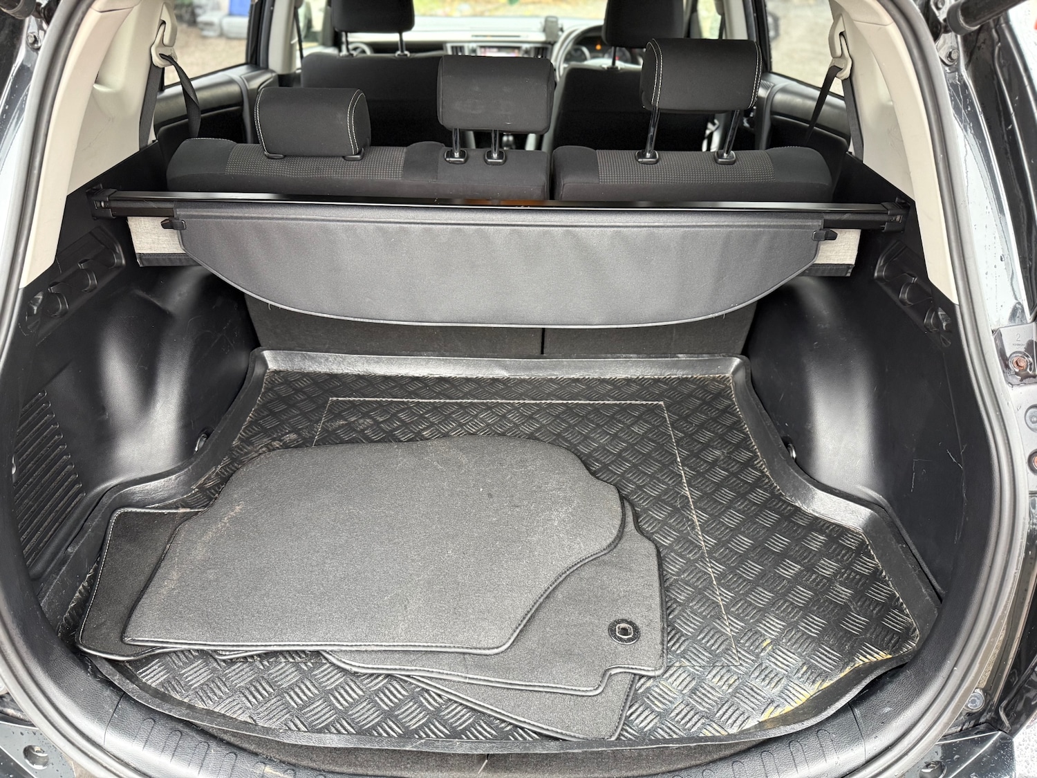 Used Toyota RAV4 2016 for sale - 77300692: Photo 12