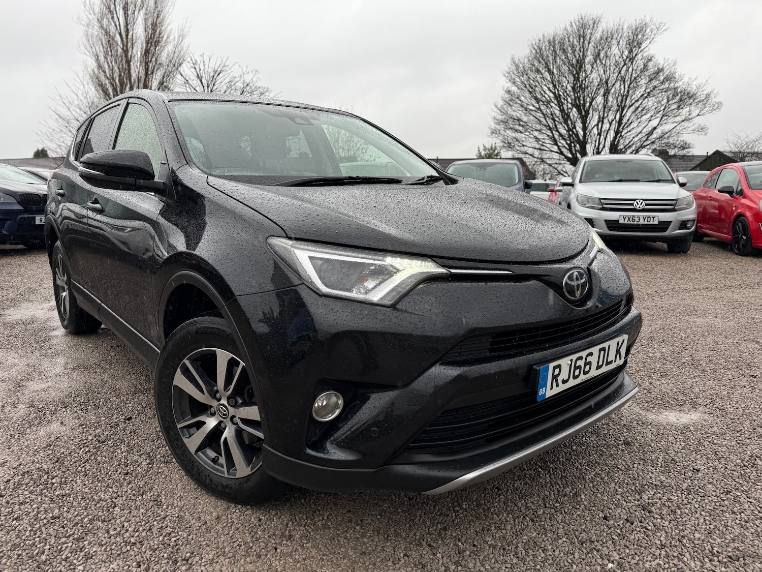 Used Toyota RAV4 2016 for sale - 77300692: Photo 2