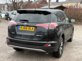 Used Toyota RAV4 2016 for sale - 77300692: Photo