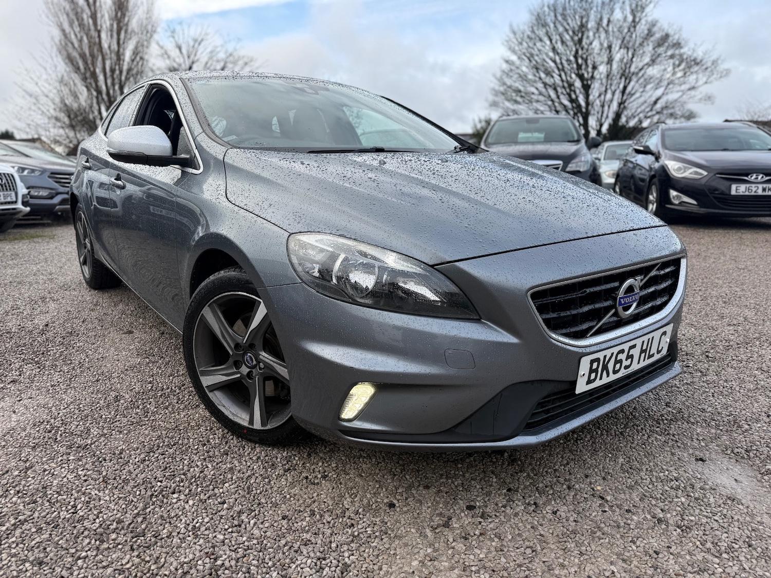 Used Volvo V40 2015 for sale - 76919438: Photo 2