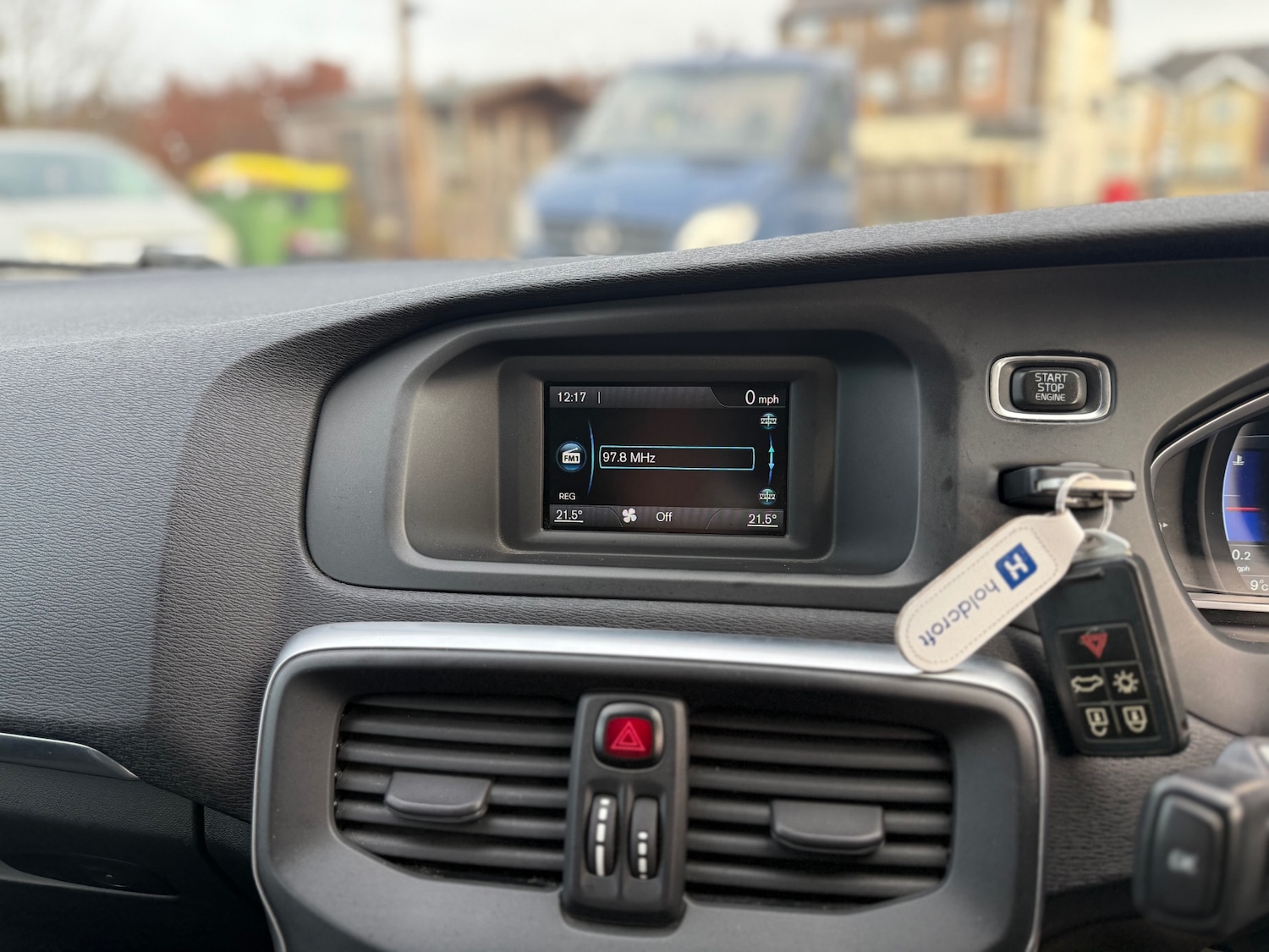 Used Volvo V40 2015 for sale - 76919438: Photo 50