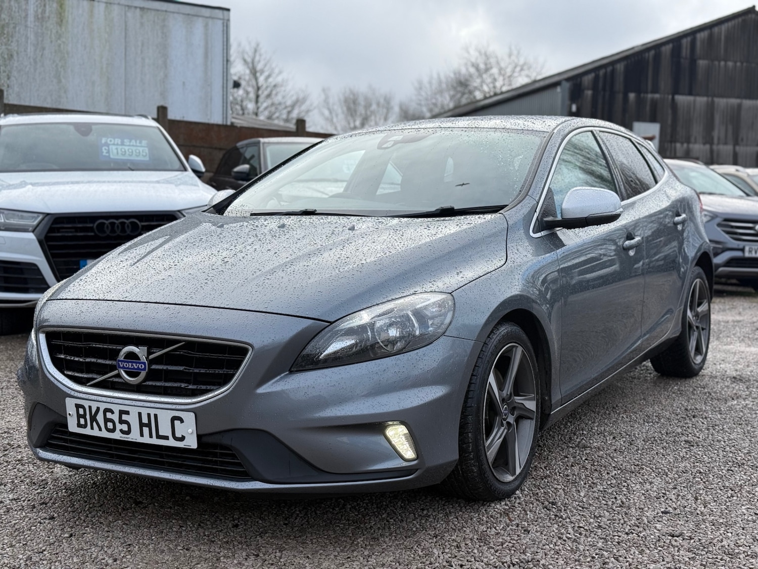 Used Volvo V40 2015 for sale - 76919438: Photo 9