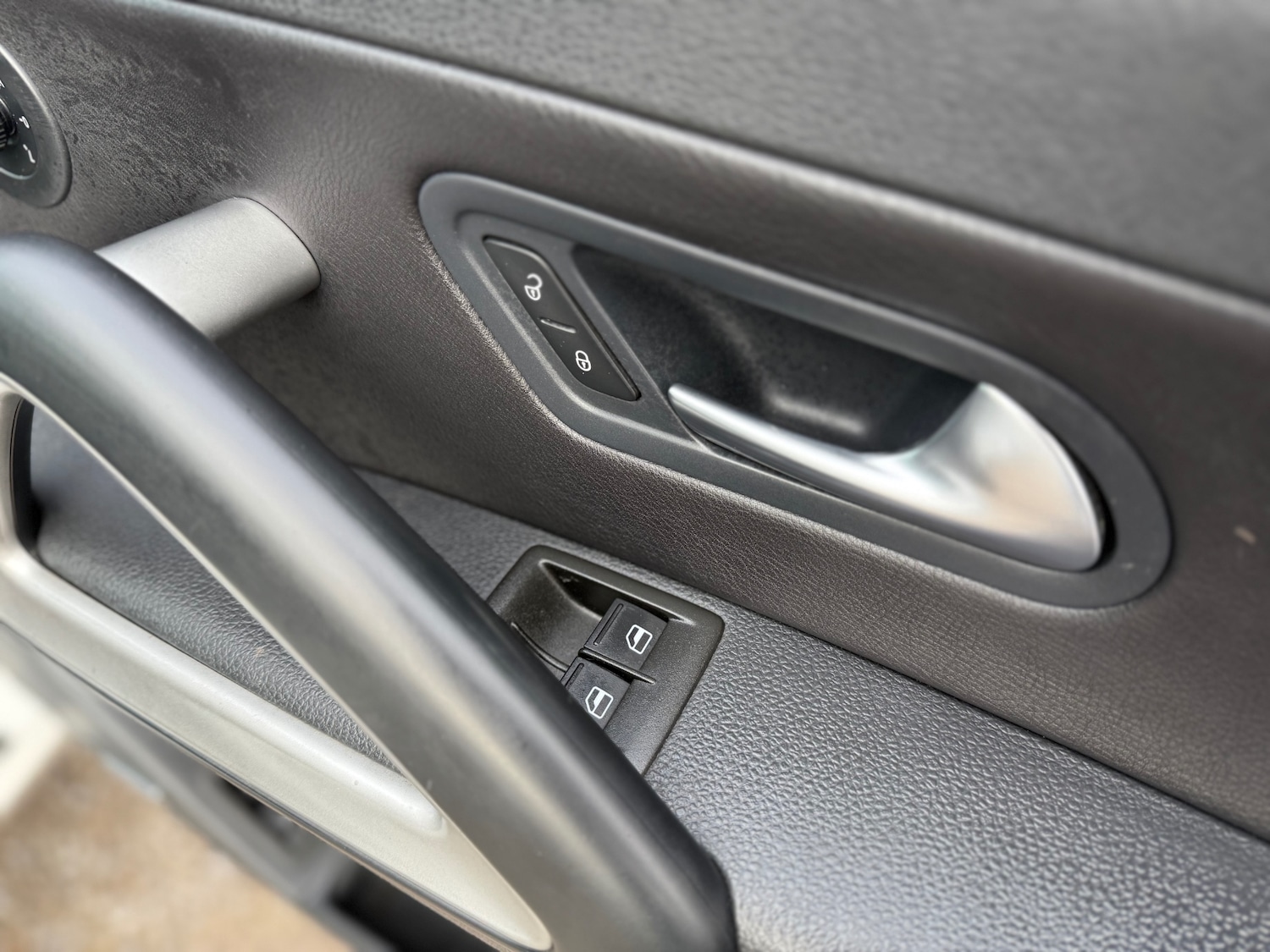 Used Volkswagen Scirocco 2010 for sale - 77482675: Photo 38