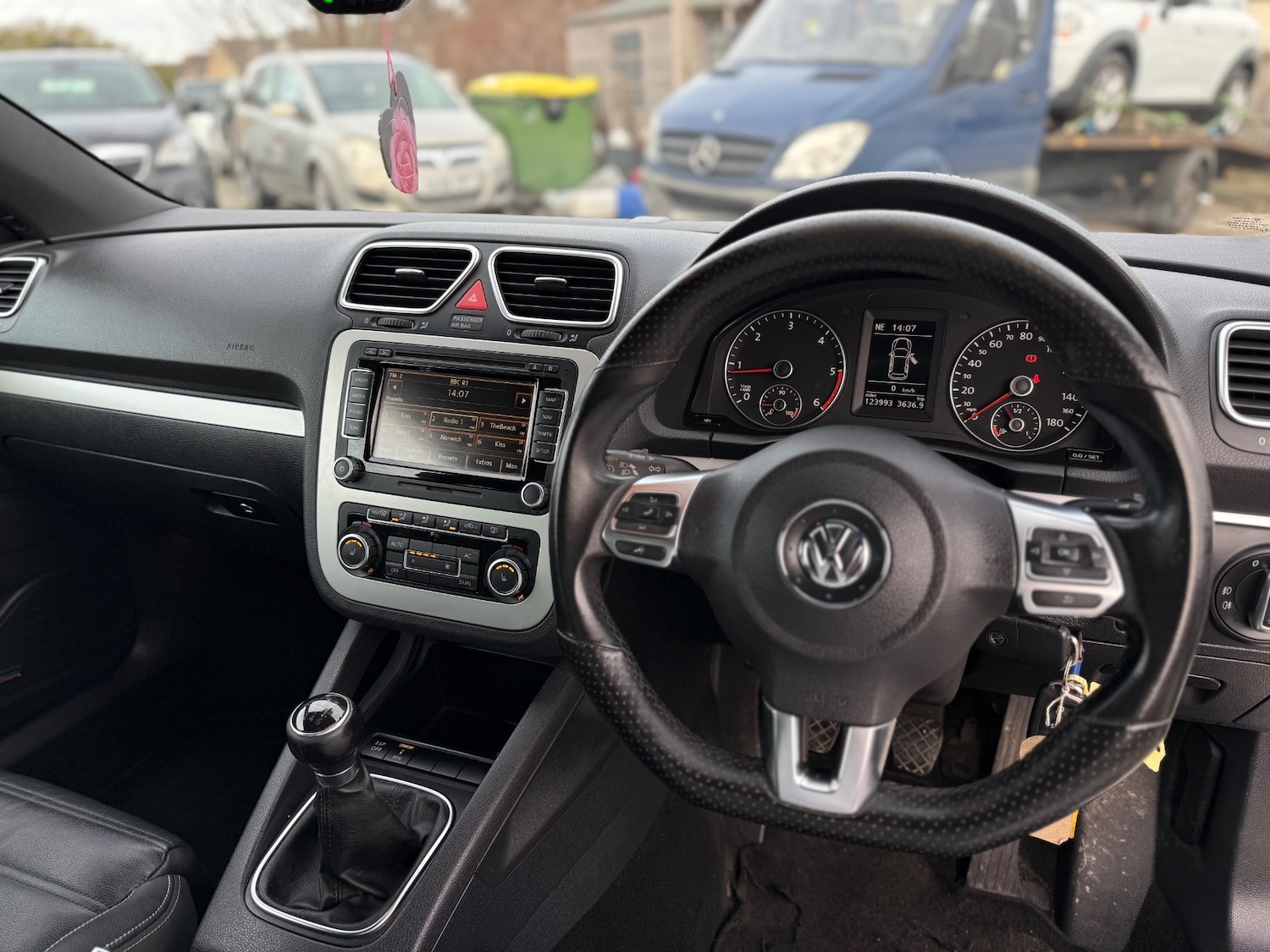 Used Volkswagen Scirocco 2010 for sale - 77482675: Photo 43