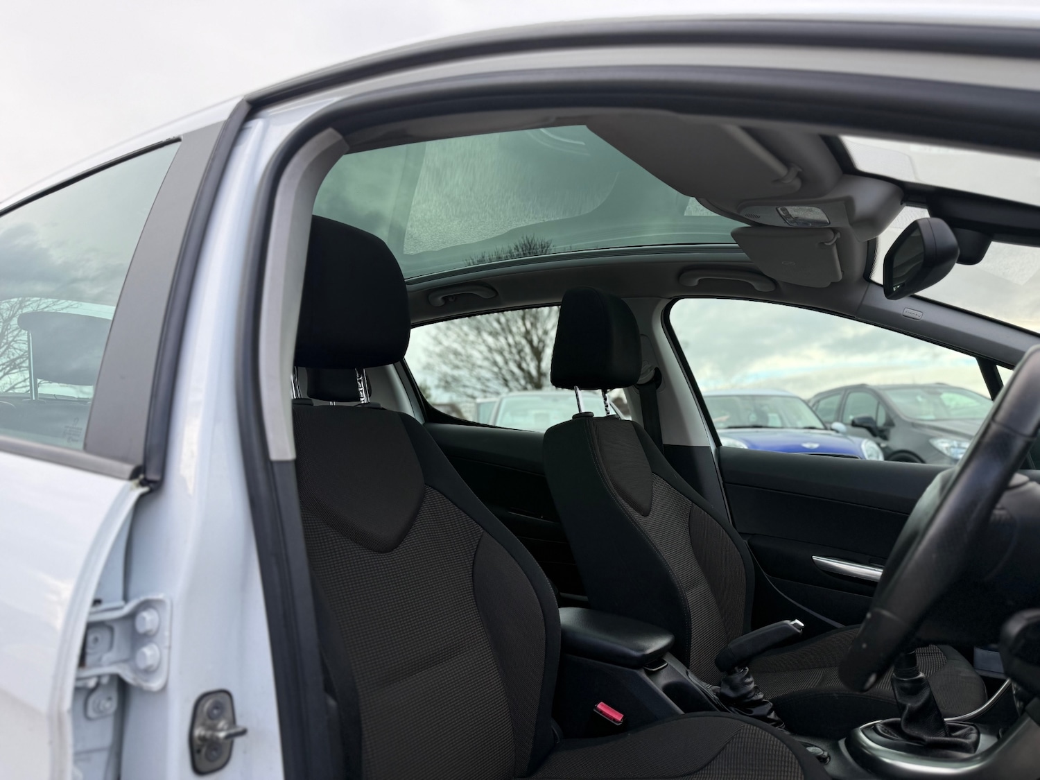 Used Peugeot 308 2013 for sale - 77731154: Photo 20