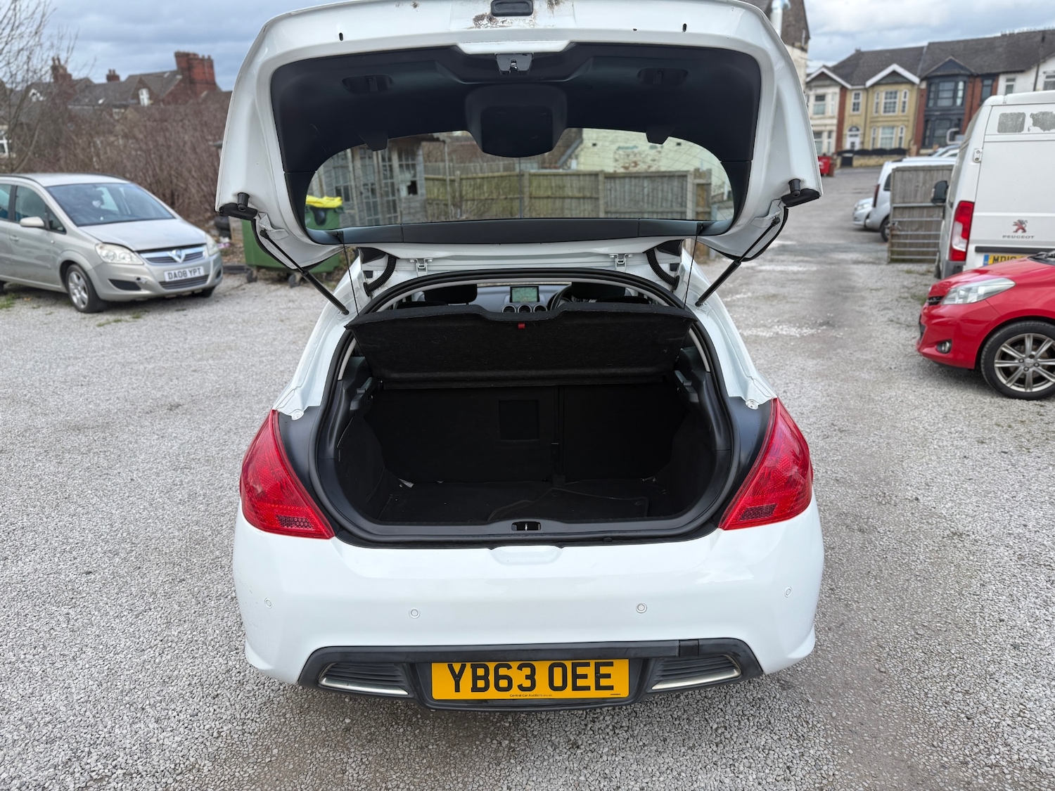 Used Peugeot 308 2013 for sale - 77731154: Photo 27