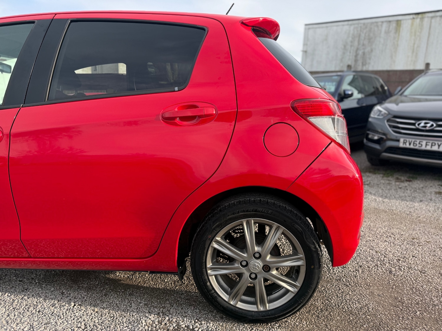 Used Toyota Yaris 2011 for sale - 77636258: Photo 32