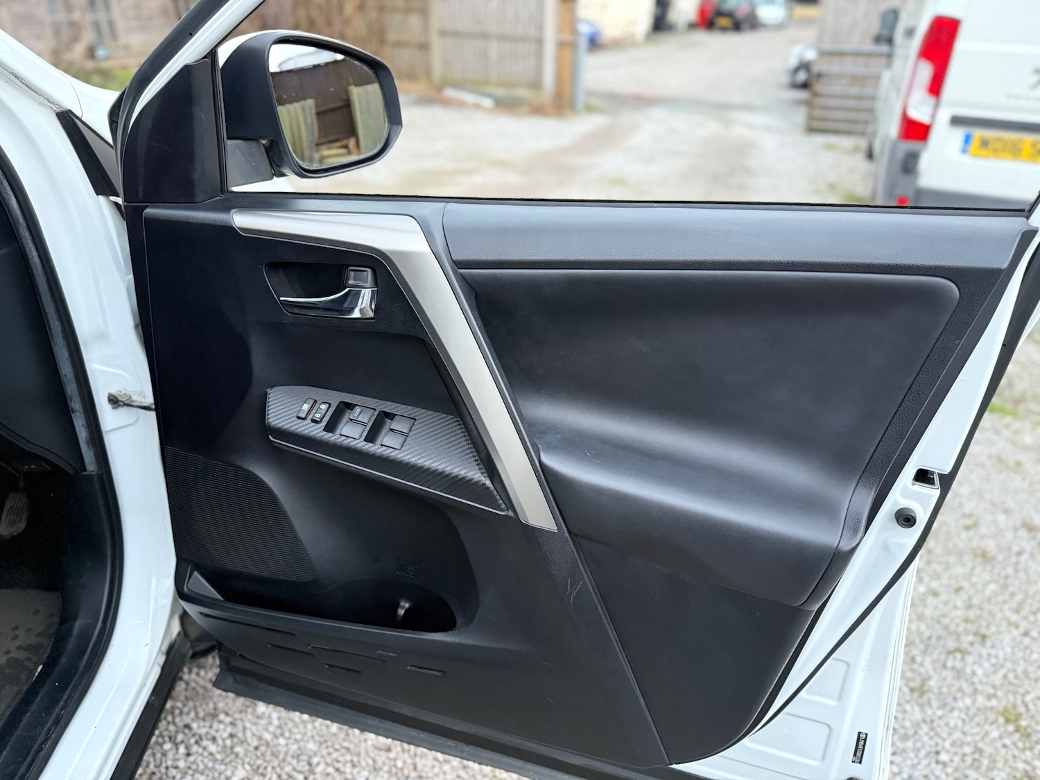 Used Toyota RAV4 2014 for sale - 77079282: Photo 40