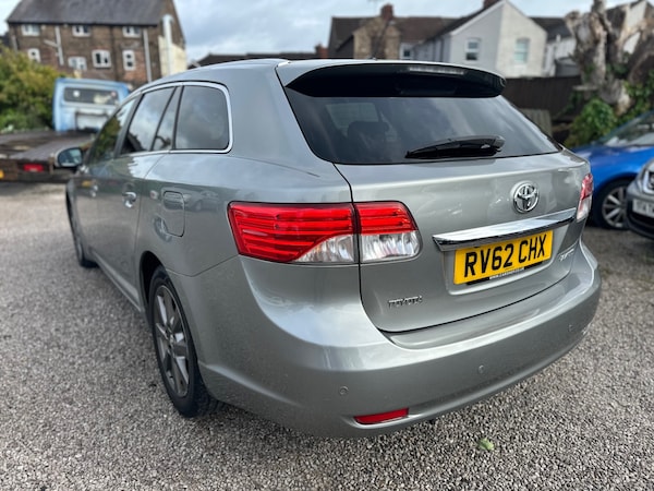 Used Toyota Avensis 2012 for sale - 76171815: Photo 10