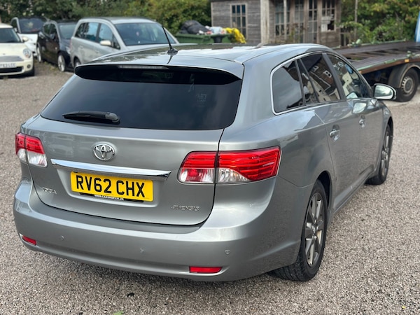 Used Toyota Avensis 2012 for sale - 76171815: Photo 31