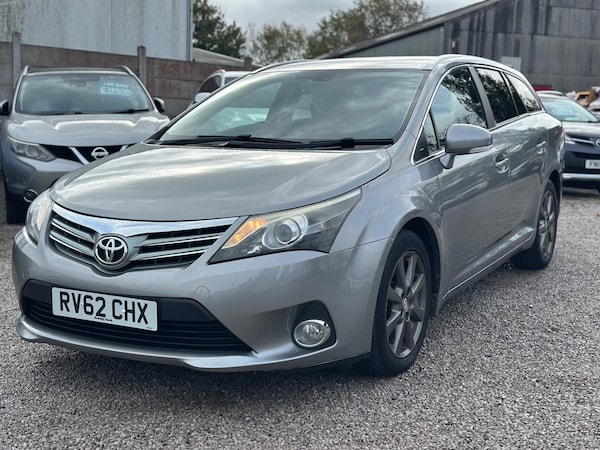 Used Toyota Avensis 2012 for sale - 76171815: Photo 40