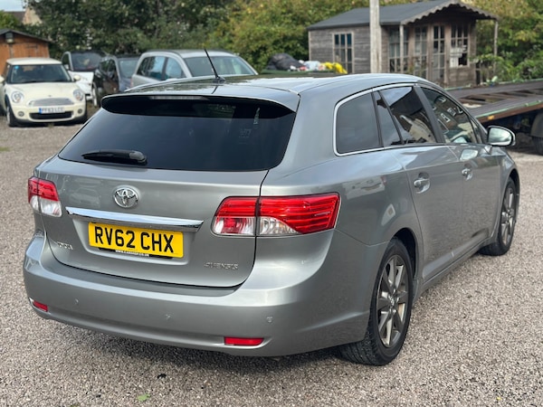 Used Toyota Avensis 2012 for sale - 76171815: Photo 6