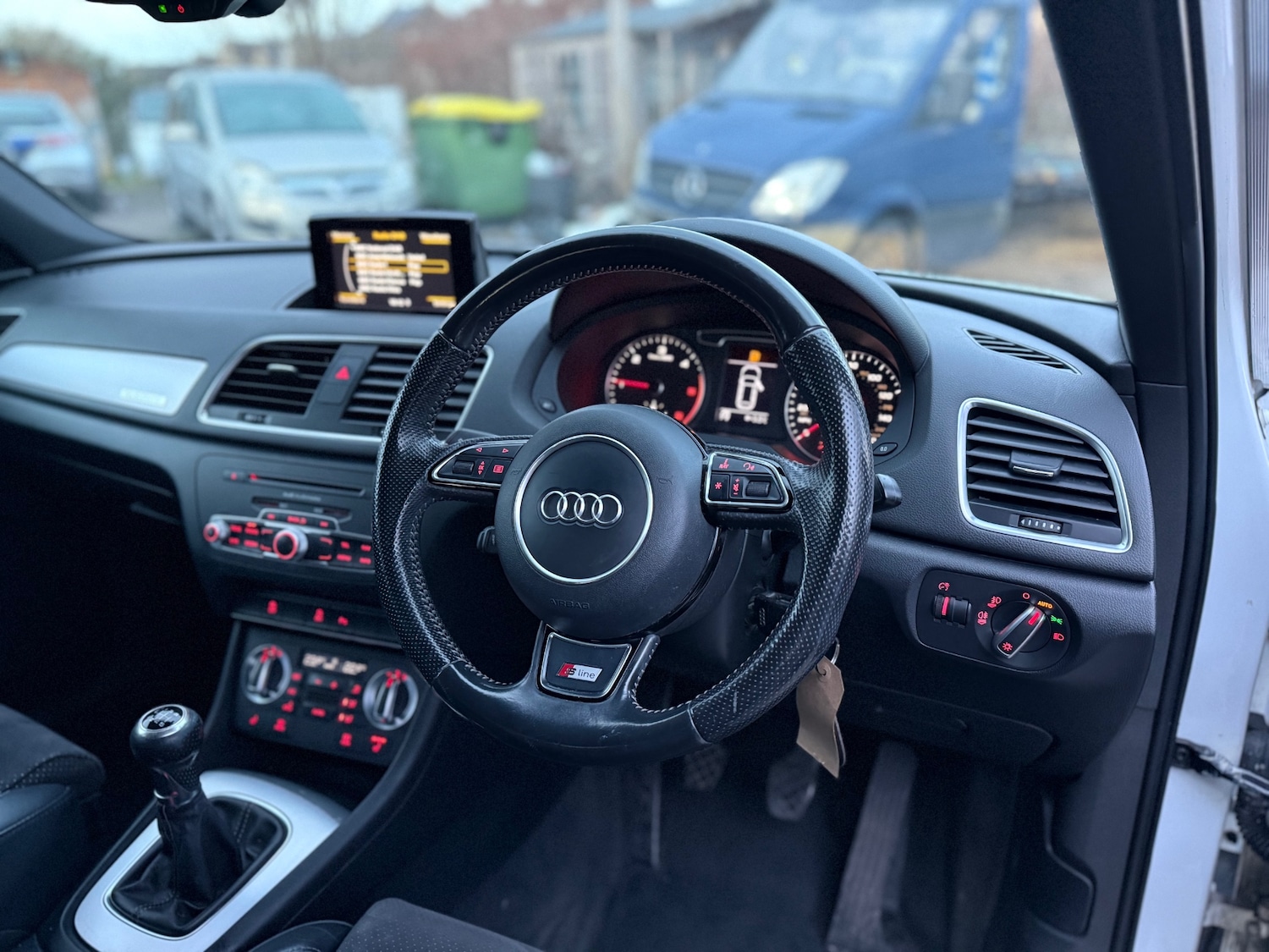 Used Audi Q3 2014 for sale - 77128796: Photo 17